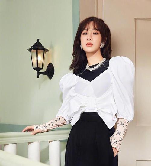 杨紫日常生活照,杨紫日常生活中的甜美瞬间