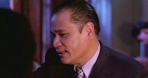 甄楚倩在喋血街头照片,惊心动魄的瞬间