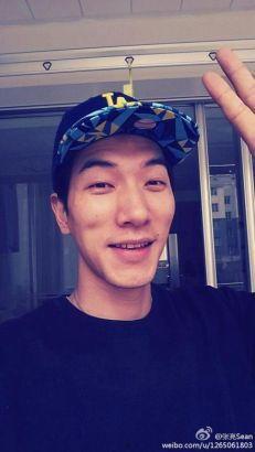 张亮生活照,揭秘明星日常