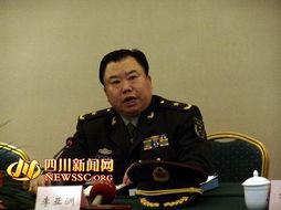 李亚洲 背景,从平凡走向卓越的奋斗历程